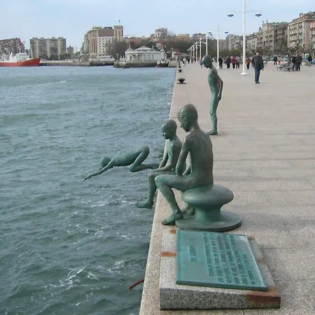 Liebana 2* Σανταντέρ